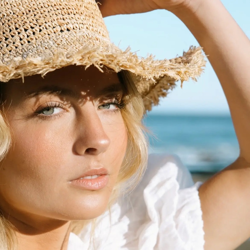 Coco Puff Raffia Bucket Hat - Picture 8 of 17
